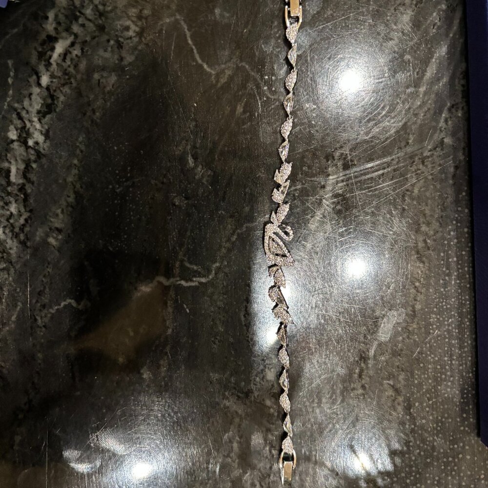 NIBWT Swarovski Platinum Rhodium Silver Dancing Swan Bracelet